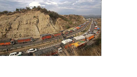 Jammu-Srinagar Highway Blocked for Second Day Due to Landslides