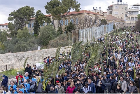 Palm Sunday celebrations in Jerusalem amidst ongoing war