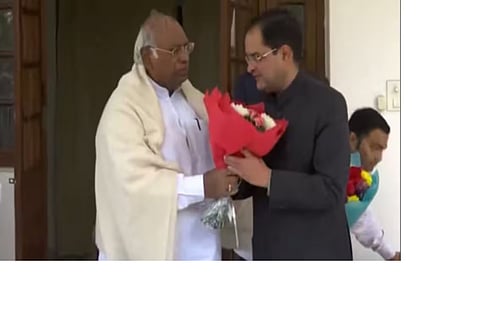 BJP Hisar MP Brijendra Singh resigns, joins Congress; father likely to follow