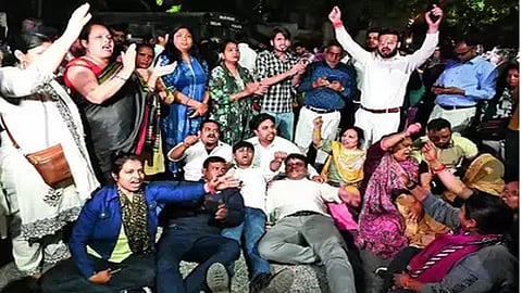 Congress, CPIM protest in Kerala against arrest of Kejriwal