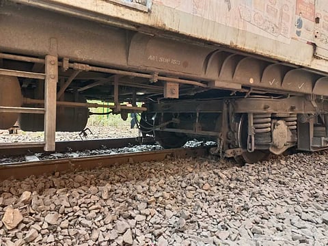 Mumbai local train derails at CSMT