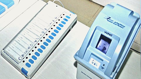 EC starts random distribution of EVMs in Bihar