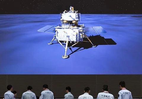 A Chinese lunar probe returns to Earth