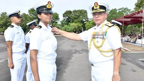 Sub-Lt Anamika Rajeev becomes Indian Navy's first woman pilot with 'Golden Wings'