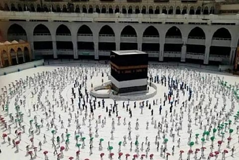 Pilgrims commence the final rites of Hajj as Muslims celebrate Eid al-Adha