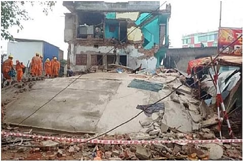 Building collapses in Jharkhand's Deoghar