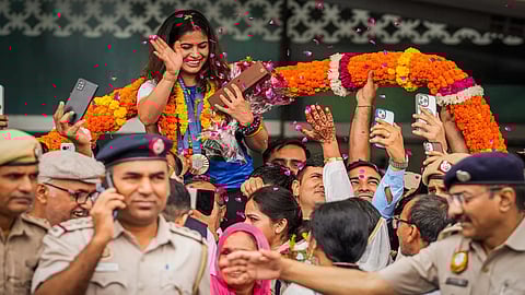 Manu Bhaker receives rousing welcome in New Delhi