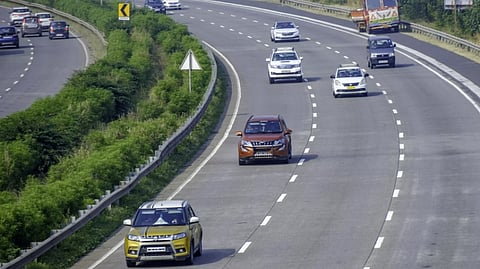 No highway fee up to 20 kms for vehicles with global navigation satellite system