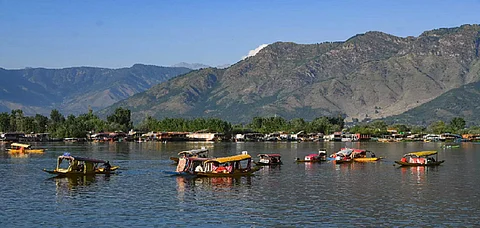 Srinagar's Dal lake no longer dull: Vice President Dhankhar