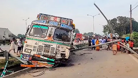 Road crash in Mirzapur, UP