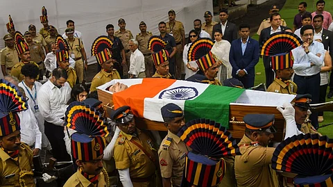 Mortal remains of industrialist Ratan Tata being carried for last rites, at the Worli Crematorium in Mumbai, Thursday, Oct. 10, 2024.