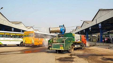 An anti-smog gun being used to curb air pollution at Anand Vihar, in New Delhi.