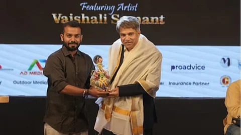 Legends Live: Padmashree Suresh Wadkar is greeted by Nikhil Nair