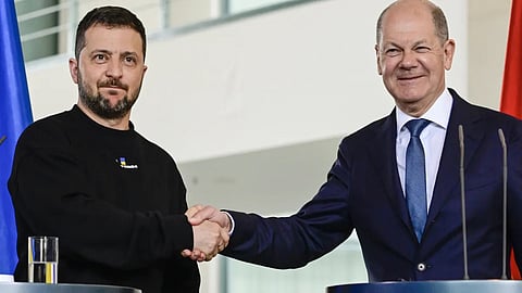 Ukrainian President Volodymyr Zelensky and German Chancellor Olaf Scholz