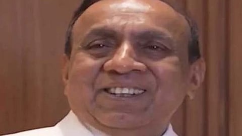 Ravi Pillai receives Bahrain's topmost award