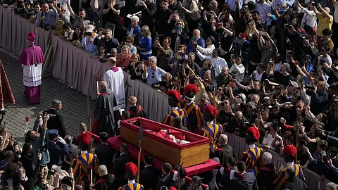 Pope Francis' body to St Peter's Basilica