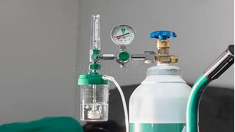 Technician at govt medical college injured while removing flow meter