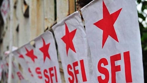 SFI stages protest in Kerala University