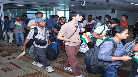 India evacuates fresh batch of 292 Indians from Iran