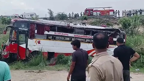 2 killed, 50 injured as double-decker bus overturns on Lucknow-Agra Expressway