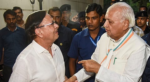 Bihar Governor Arif Mohammed Khan at the residence of businessman Gopal Khemka, who was shot dead on Friday night near his residence by a bike-borne assailant, in Patna, Saturday, July 5, 2025