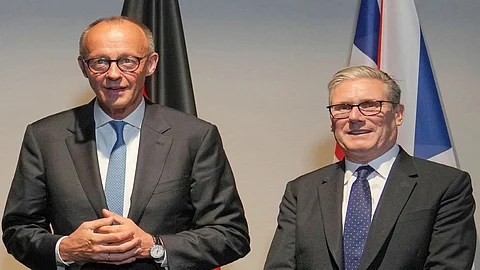 To sign treaty on defence, trade and migration