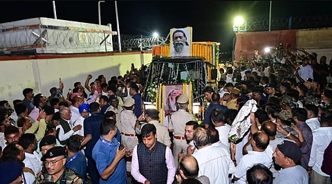 Shibu Soren;s body taken to state capital.