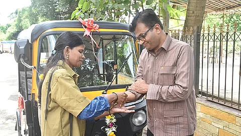 Mumbai: Woman driver gets new autorickshaw as Raksha Bandhan gift