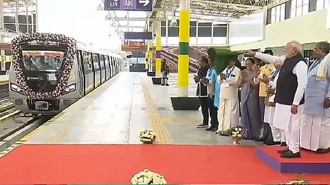 PM Modi inaugurates Yellow line of Bangalore Metro Rail