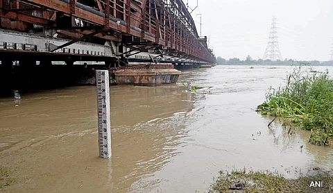 Delhi: Yamuna water levels continue to rise