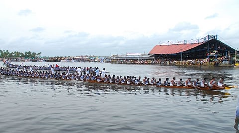 Nehru Trophy Boat Race , Alappuzha