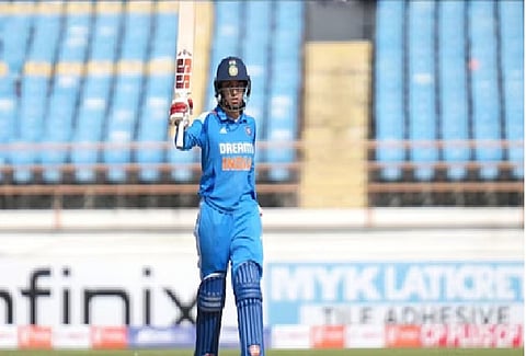 India score 281/7 against Australia in first Women's ODI