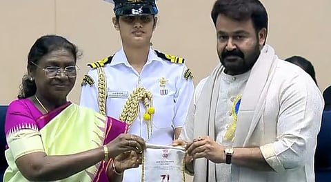Malayalam superstar Mohanlal receiving Dadasaheb Phalke award for year 2023 from President Droupadi Murmu.