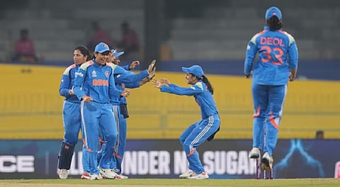 Pakistan reach 25/2 after 10 overs against India
