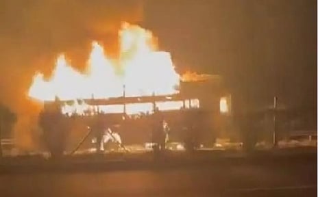 bus catches fire on Agra-Lucknow Expressway, passengers unharmed