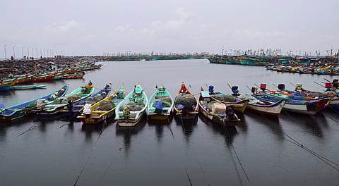Fishermen keep out of work as a precautionary measure against Cyclone 'Montha', in Chennai.