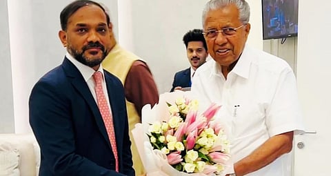 Chief Minister of Kerala Pinarayi vijayan received in Kuwait by chargé d'affaires Sanjay K. Muluka