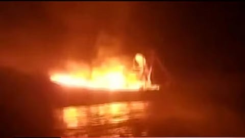 Fishing boat burns down in Azhikkal harbour
