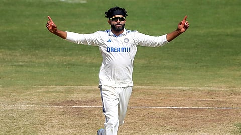 Jadeja reduces South Africa to 93/7 in second innings