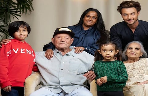 Arpita Khan pens sweet note on Salim Khan's 90th birthday