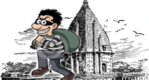 Thefts at two temples near Thrissur range DIG office in Kerala
