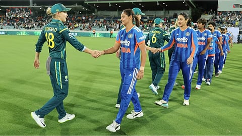 India beat Australia by 17 runs in third women's T20I