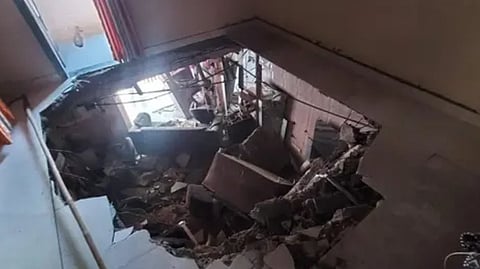 Navi Mumbai flat's slab collapse