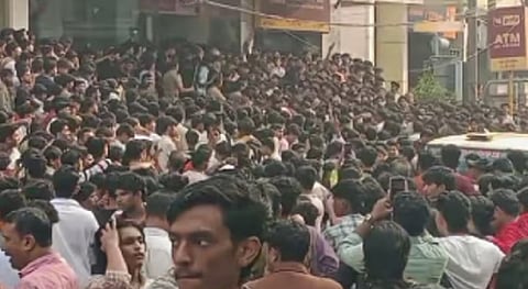 One-rupee shoe offer triggers rush at shop in Kerala's Kozhikode, police resort to lathicharge