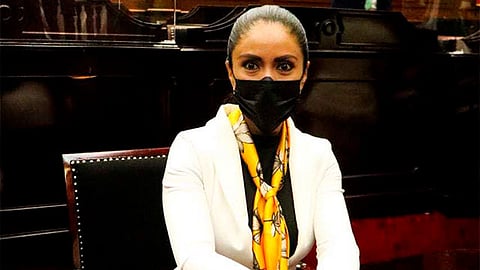 La diputada por el Distrito de Apatzingán, rindió protesta para ejercer el cargo que le fue mandatado