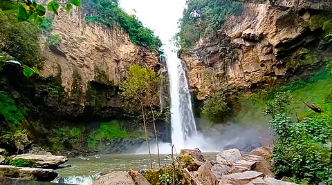 La caída de agua se llama El Salto del Moro