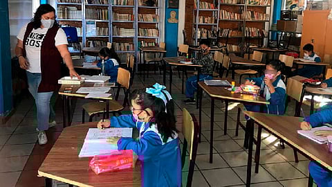 La entidad mantiene una modalidad híbrida y voluntaria a la fecha