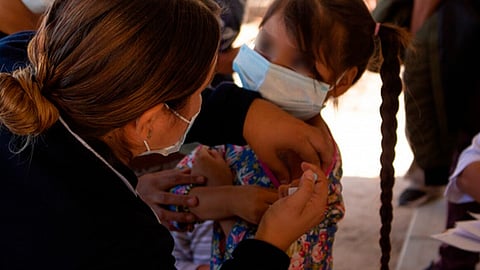 Se concedió una suspensión definitiva a una menor de edad, pero la medida cautelar tiene efectos generales