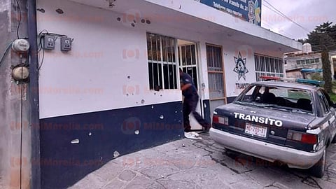 Hay otros dos policías lesionados