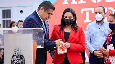 Junto con Nacho Campos, invita a la ciudadanía a sumarse con donativos